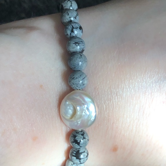 COPY - Snowflake Obsidian Baroque Pearl Bracelet - Picture 5 of 5